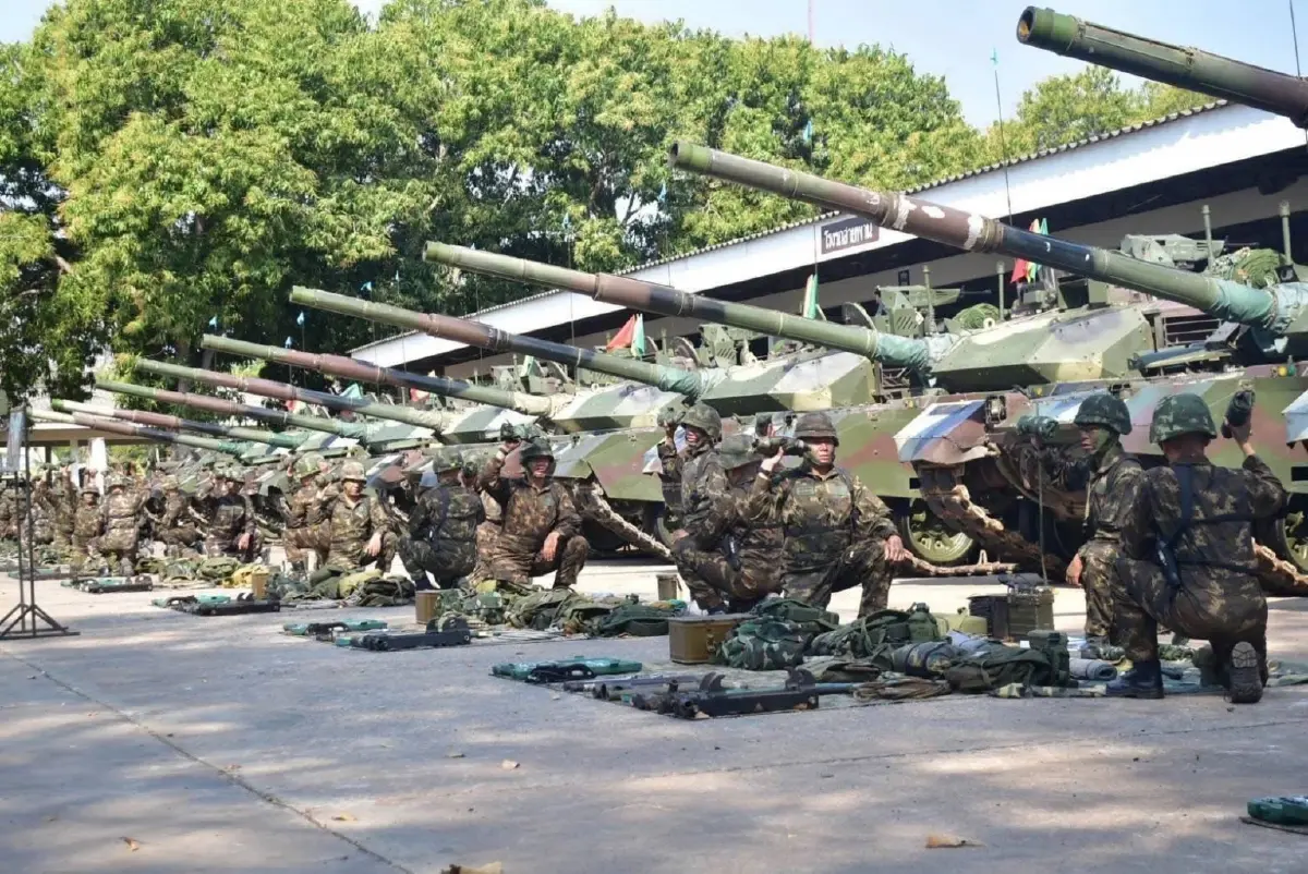 'มทภ.2' โชว์พร้อมรบ ลั่นเคลื่อนกำลังเข้าที่หมาย เมื่อมีคำสั่ง