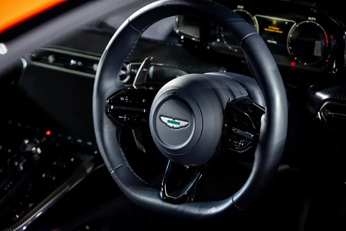 แอสตัน มาร์ติน ‘แวนเทจ’ แรงขึ้น เคาะราคา เริ่ม 21.9 ล้าน