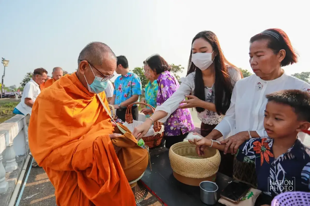 คําอวยพรสงกรานต์ 2568 แคปชั่นวันผู้สูงอายุ สวัสดีปีใหม่ไทย 2568