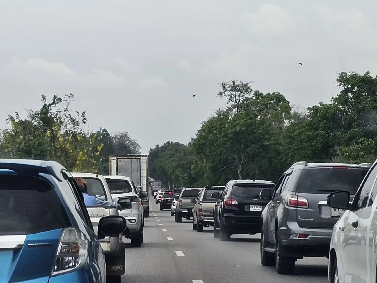 คืบหน้า รถติดมาก 20 กม. ถนนเพชรเกษม มีซ่อมถนน ทับสะแก ถึงบ้านกี่โมง