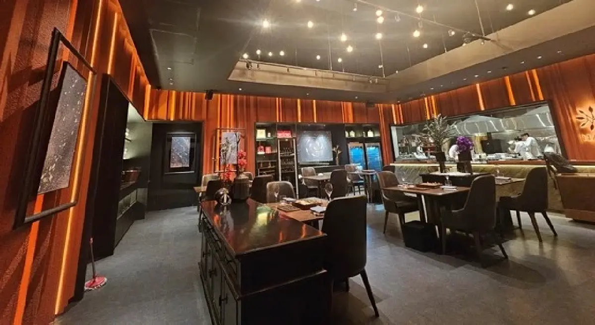 ‘นว ไทย คูซีน’ อาหารไทยร่วมสมัย การันตี 'มิชลินสตาร์ 1 ดาว'