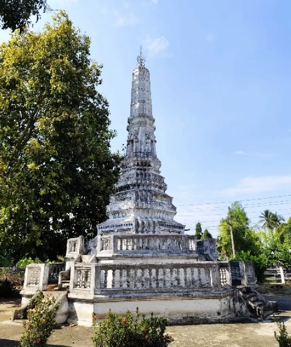 ‘เที่ยวปริมณฑล’ ไปไหว้พระ วัดโบราณ ริมคลองอ้อมนนท์ ใกล้กรุงเทพฯ