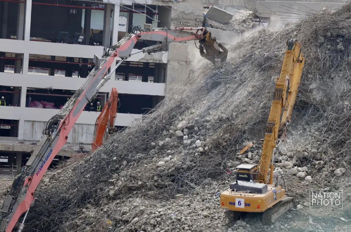 อัปเดต ตึก สตง.ถล่ม วันนี้ เร่งกู้ซากหลังพบแสงไฟใต้ซากอาคารโซน B