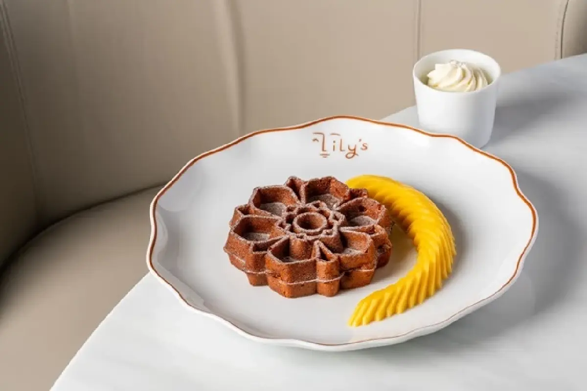 ‘เซตอาหารกลางวัน’ ที่ Lily’s ห้องอาหารสุดชิค ‘วิวสวนลุมพินี’