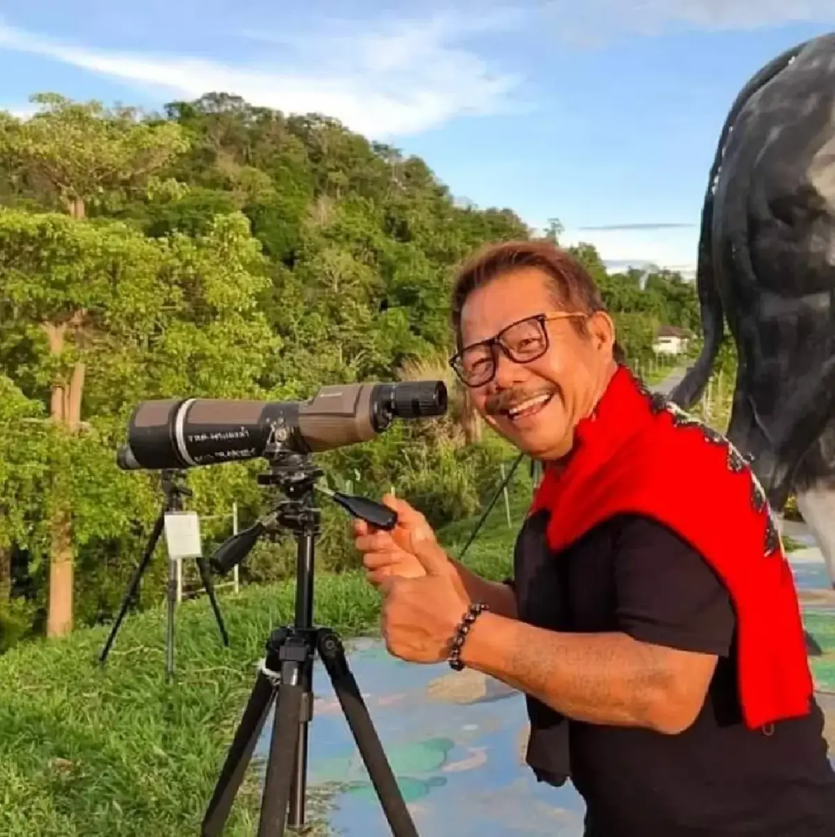 ประวัติ ‘อาฉี เสียงหล่อ’ ตลกดัง เจ้าของวลีเด็ด ‘บัดซบจริงๆ เลย’