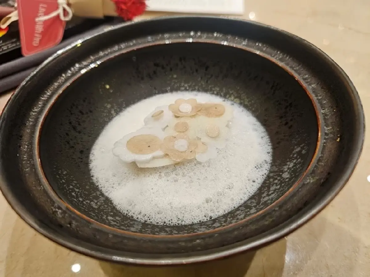 ‘นว ไทย คูซีน’ อาหารไทยร่วมสมัย การันตี 'มิชลินสตาร์ 1 ดาว'