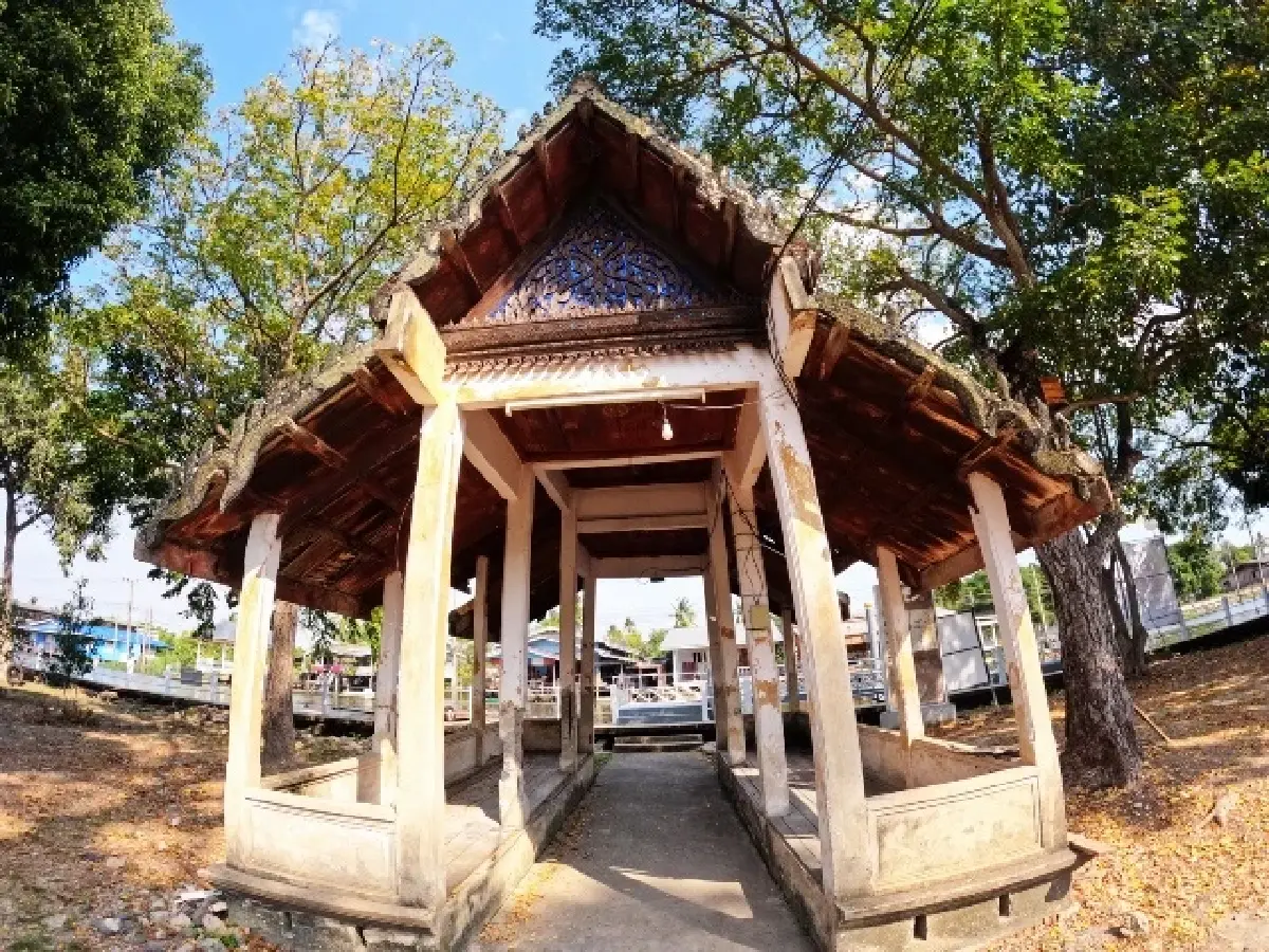 ‘เที่ยวปริมณฑล’ ไปไหว้พระ วัดโบราณ ริมคลองอ้อมนนท์ ใกล้กรุงเทพฯ