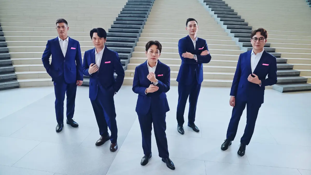 เมืองไทยประกันชีวิต จับมือ asava ปรับโฉมชุดพนักงานบริการสาขา ทำจากขวดพลาสติก