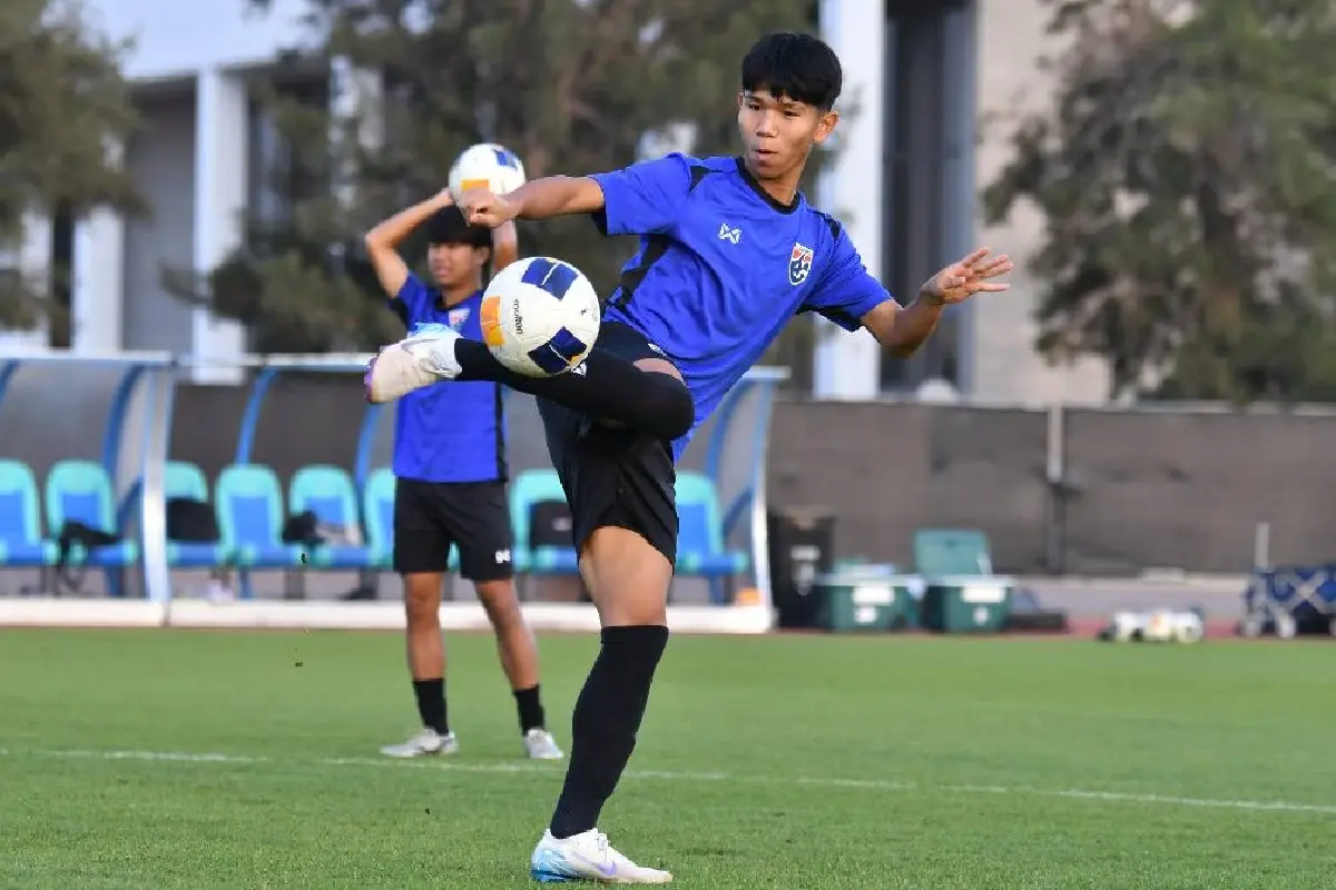 ถ่ายทอดสดฟุตบอลU17 'ทีมชาติไทย พบ จีน' ดูบอลสด ชิงแชมป์เอเชีย 2025