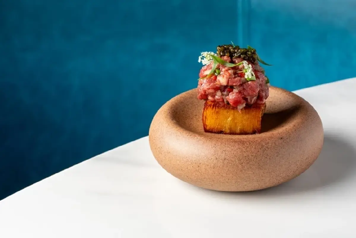 ‘เซตอาหารกลางวัน’ ที่ Lily’s ห้องอาหารสุดชิค ‘วิวสวนลุมพินี’