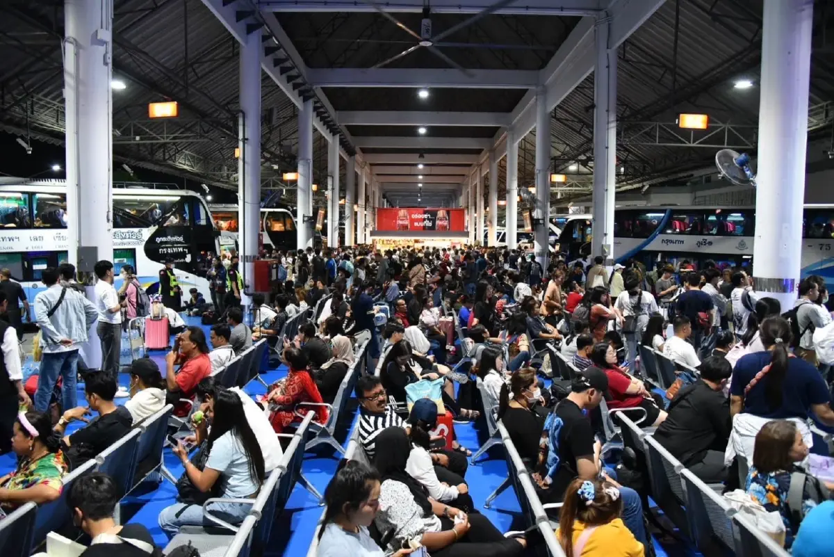 สงกรานต์ 2568 บขส. ชี้ คนกลับบ้าน 1.6 แสน คาดวันนี้เดินทางสบายขึ้น