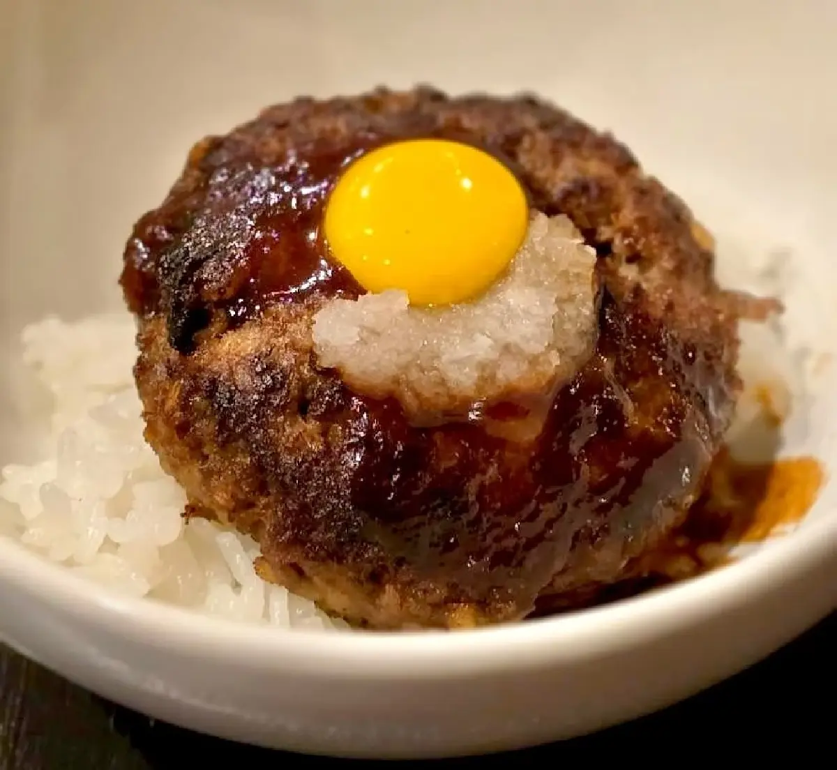 'ซาซิมิ' ปลาไทย โดยนักแล่ปลา 'เกียวทัค' กับเชฟชายร้าน 'Black Inu'