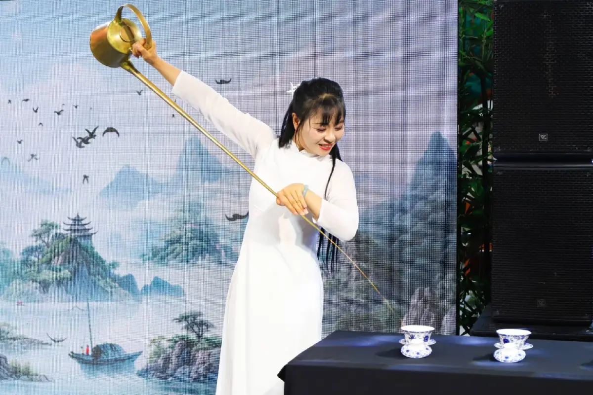 ชวน \'เที่ยวเฉิงตู\' เมืองประวัติศาสตร์ วัฒนธรรม หม้อไฟและแพนด้า