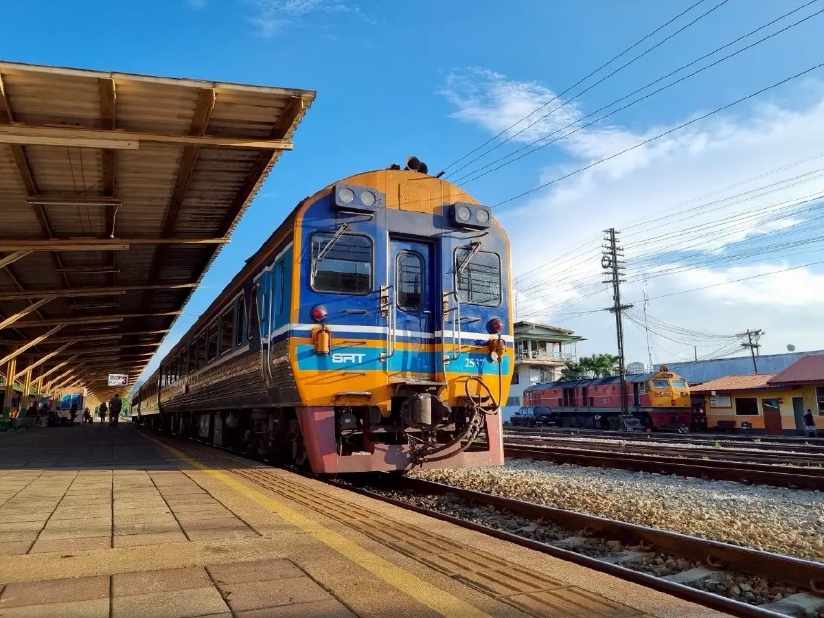 การรถไฟฯ เพิ่มขบวนรถเสริมพิเศษ อีก 8 เที่ยว เส้นทาง กรุงเทพ-โคราช
