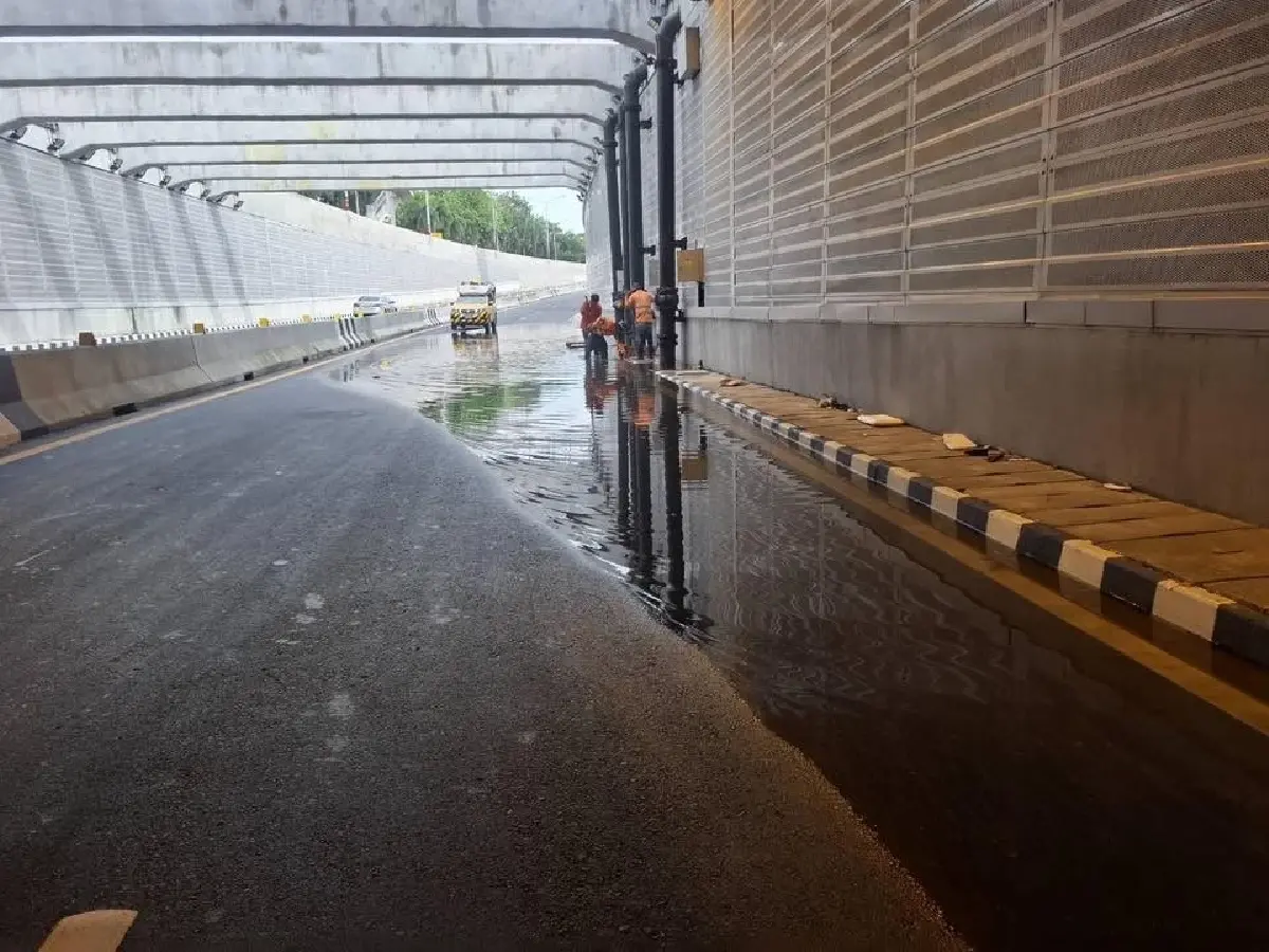 ด่วน! ปัญหาระบบปั๊ม น้ำท่วมแล้ว ปิดอุโมงค์ทางลอดพลูตาหลวง ชลบุรี