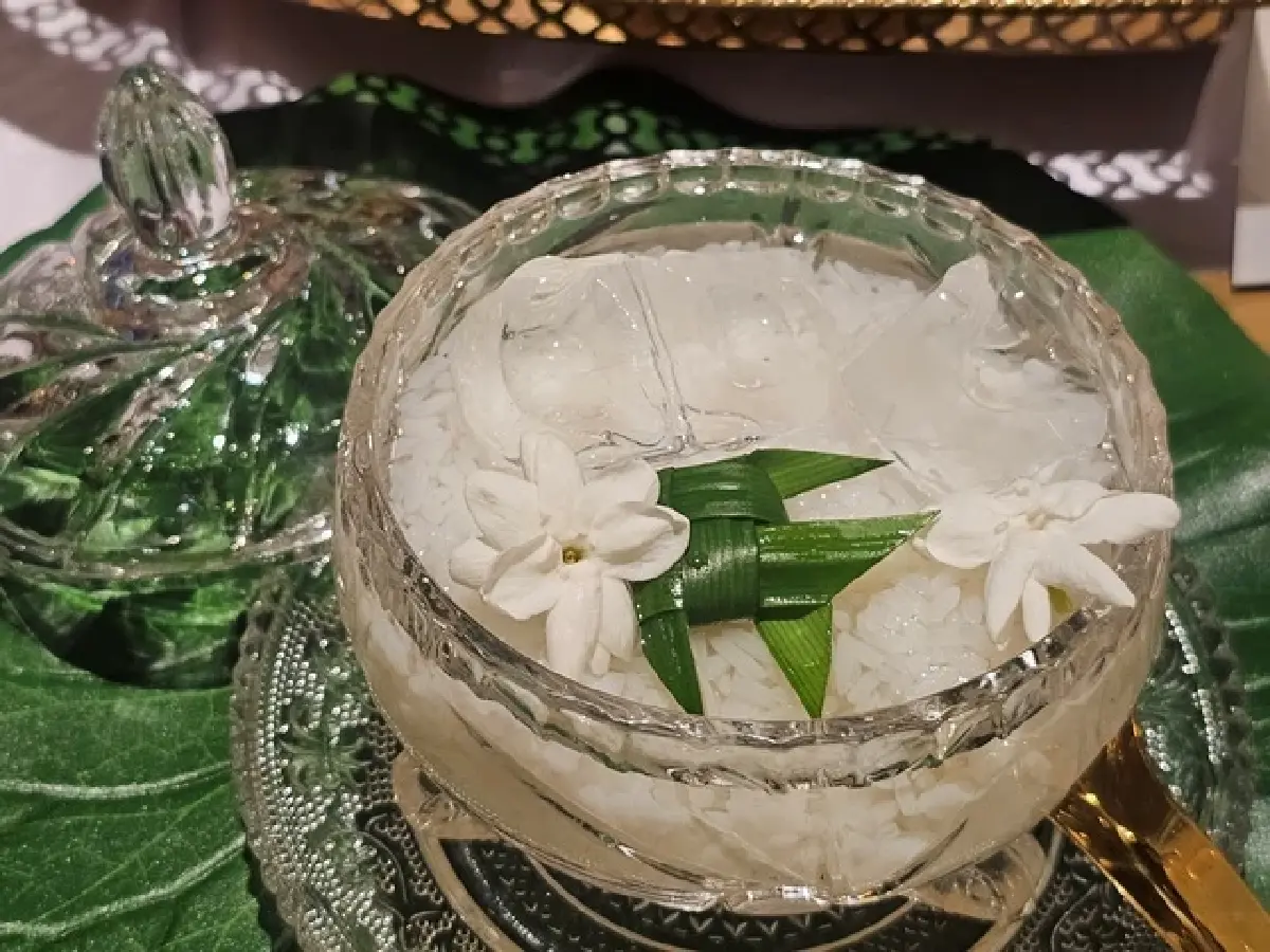 ‘5 อันดับข้าวแช่’ ประจำฤดูกาล 2568 นี้ ที่คุณไม่ควรพลาด