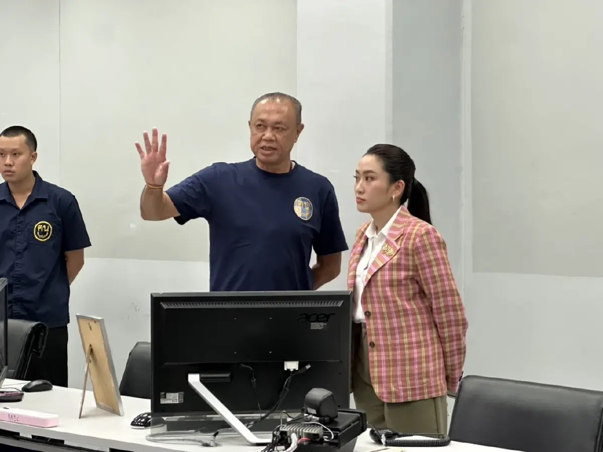 ‘เนวิน’ พา ‘นายกฯ’ ชมสนามแข่งMotoGP ร้องปัดโธ่ พท.-ภท.ไม่ทะเลาะกัน