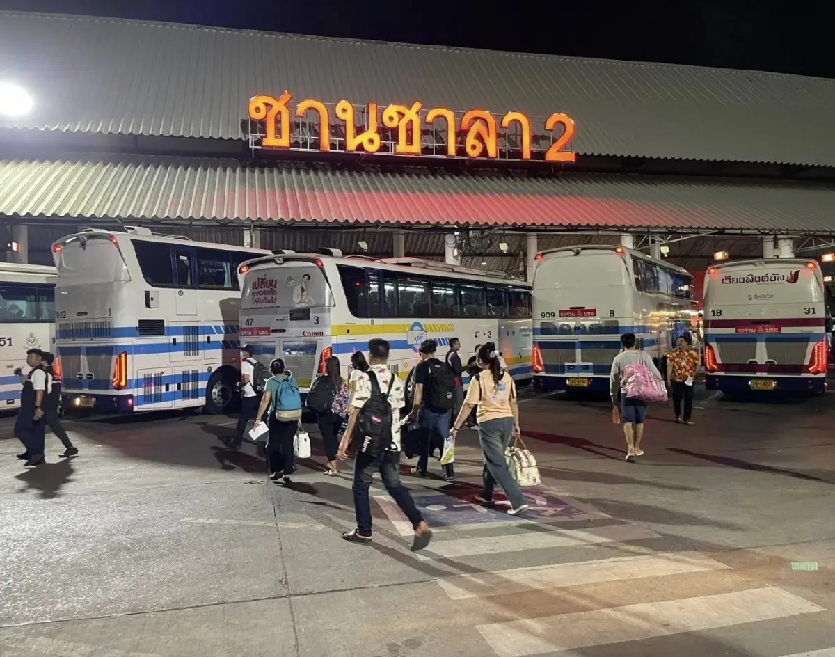 สงกรานต์ 2568 บขส. ชี้ คนกลับบ้าน 1.6 แสน คาดวันนี้เดินทางสบายขึ้น