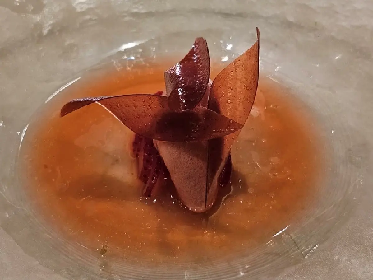 ‘นว ไทย คูซีน’ อาหารไทยร่วมสมัย การันตี 'มิชลินสตาร์ 1 ดาว'