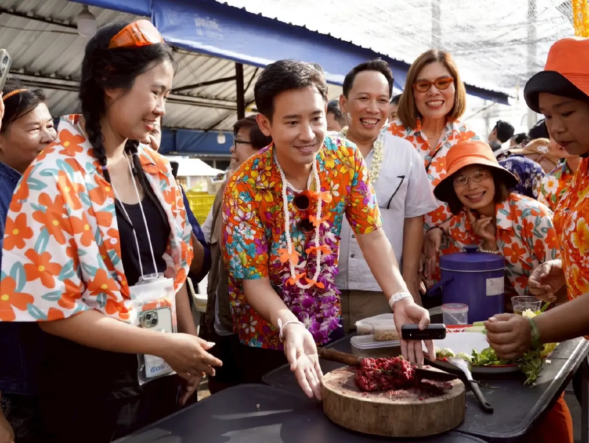\'เท้ง-พิธา-ชัยธวัช \' นำทีม สส. แอ่วเหนือเล่นสงกรานต์ลำปาง-เชียงใหม่