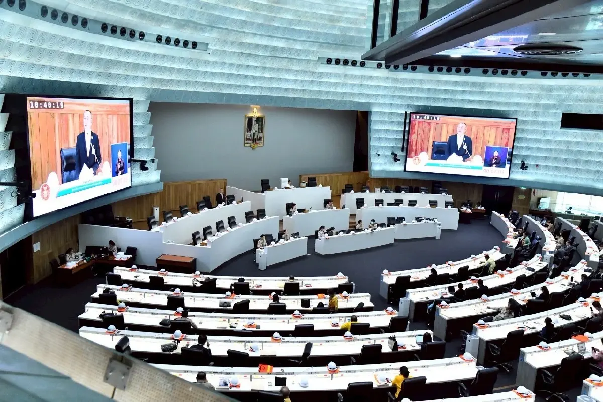 เคลียร์ 10 กระทู้! เฉลิมชัย ตอบสภาฯ ปม PM2.5 -เกษตรกรไร้ที่ดินทำกิน