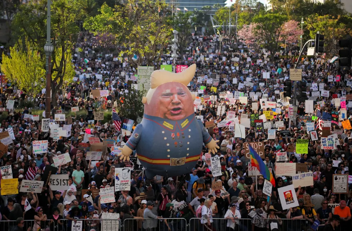 เดือด! คนนับล้านพร้อมใจประท้วงไล่ 'ทรัมป์-มัสก์' ทั่วสหรัฐ-โลก