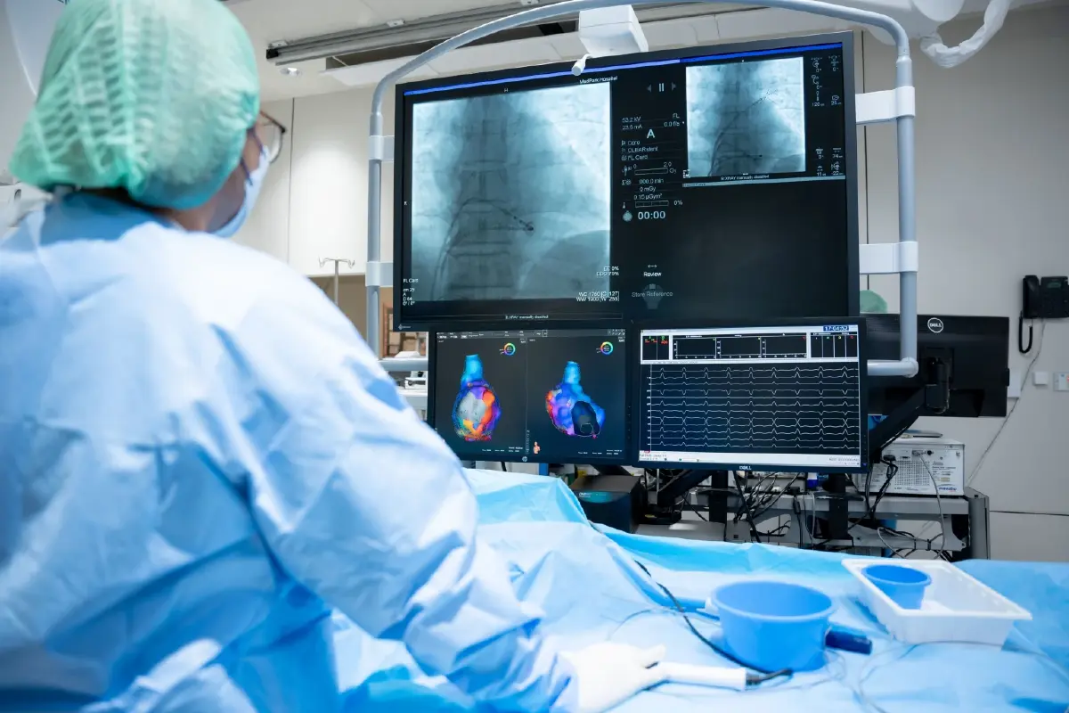 ชวนแพทย์มีอาการใจสั่น วูบ ตรวจเช็ก ‘ เมดพาร์ค อาสาดูแลหัวใจหมอ‘