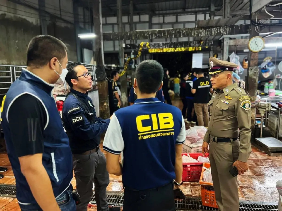 ปทส. ทลายโรงเชือด 'หมูเถื่อน' ยึดซาก 1.8 ตัน เสี่ยงปนเปื้อน