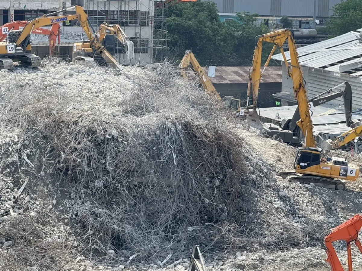 ซากตึก สตง.ถล่ม เหลือ 13 เมตร เร่งตัดเหล็ก-ขนซาก ยอดผู้สูญหาย 50 ราย