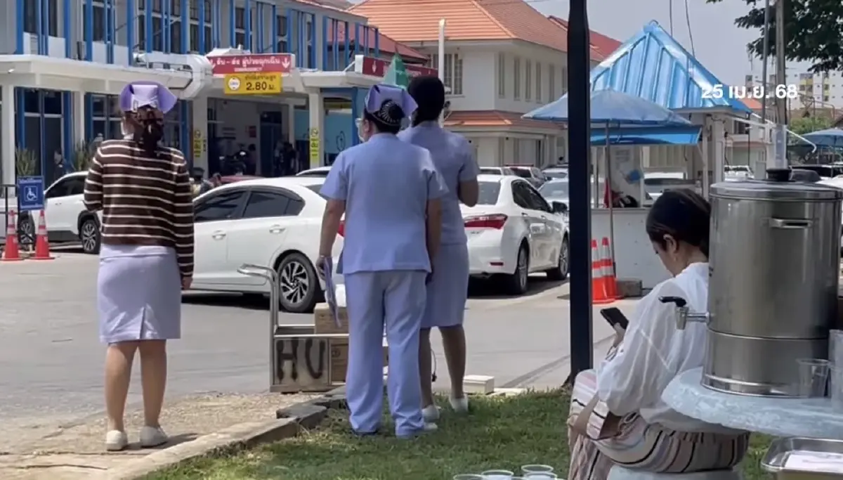 แตกตื่นวุ่น โรงพยาบาลดังเชียงใหม่ ชายนิรนามคลั่ง บุกจี้คอตัวเอง
