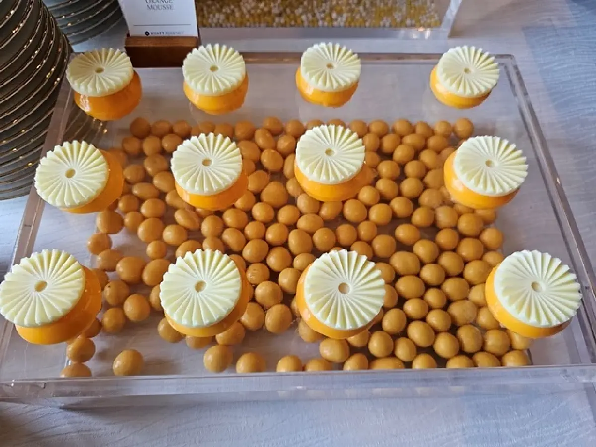 ‘หมอนทองเลิฟเวอร์’ ห้ามพลาด ‘Durian Decadent Afternoon Tea’