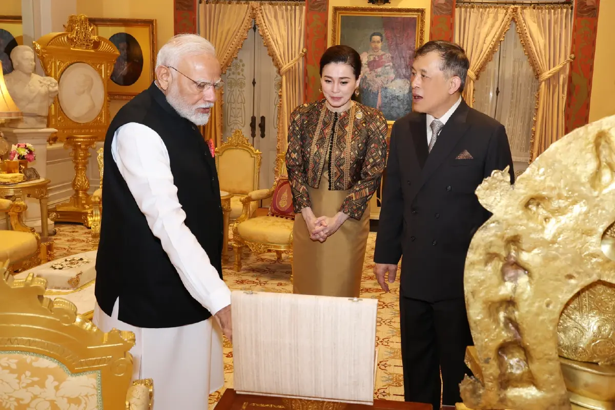 ในหลวง-ราชินี พระราชทานพระบรมราชวโรกาสให้ นายกรัฐมนตรีสาธารณรัฐอินเดีย เฝ้าฯ