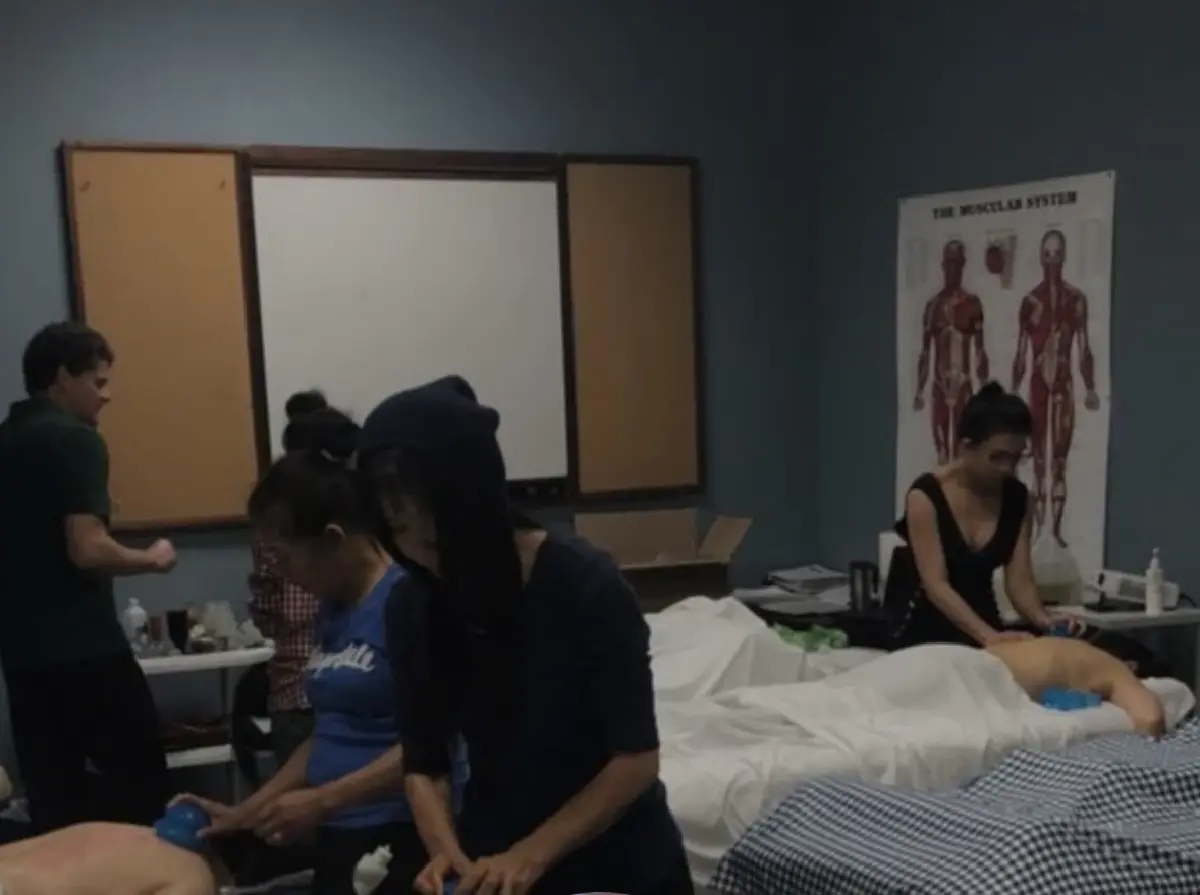 โรงเรียนอันดามัน สอนนวดไทยที่ 'แคลิฟอร์เนีย' จบได้ไลเซ่นรายได้เดือนเฉียดแสน