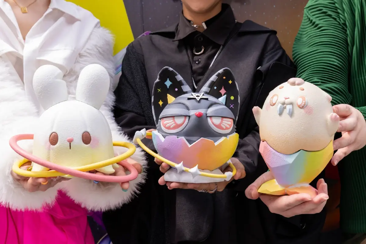 'สยามเซ็นเตอร์' จัดงาน Pride Month ยกขบวนสีรุ้งยิ่งใหญ่แห่งปี