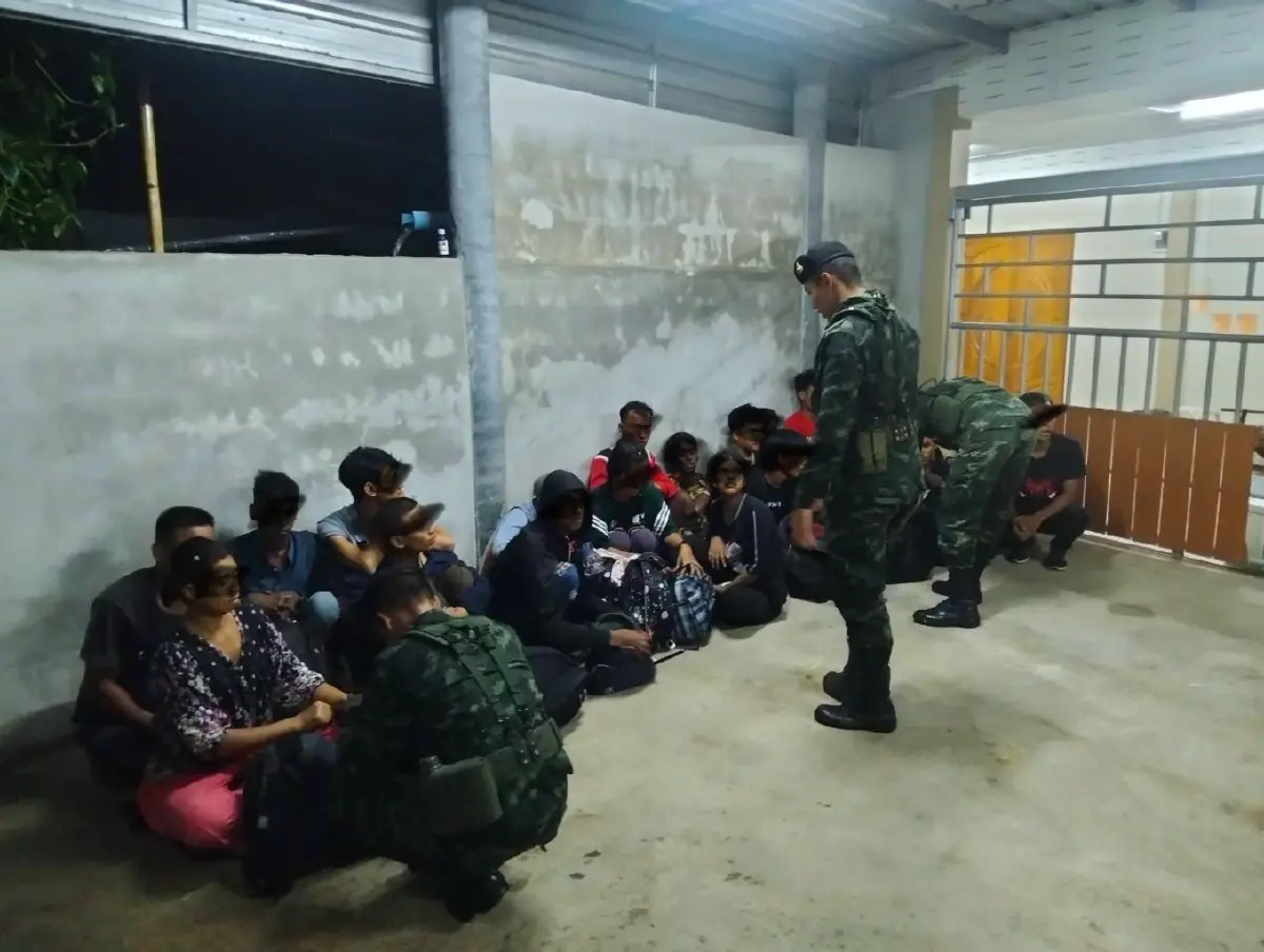 จับ 22 แรงงานเถื่อน ขณะรอขึ้นเรือ ลักลอบเข้าไทยที่สังขละบุรี