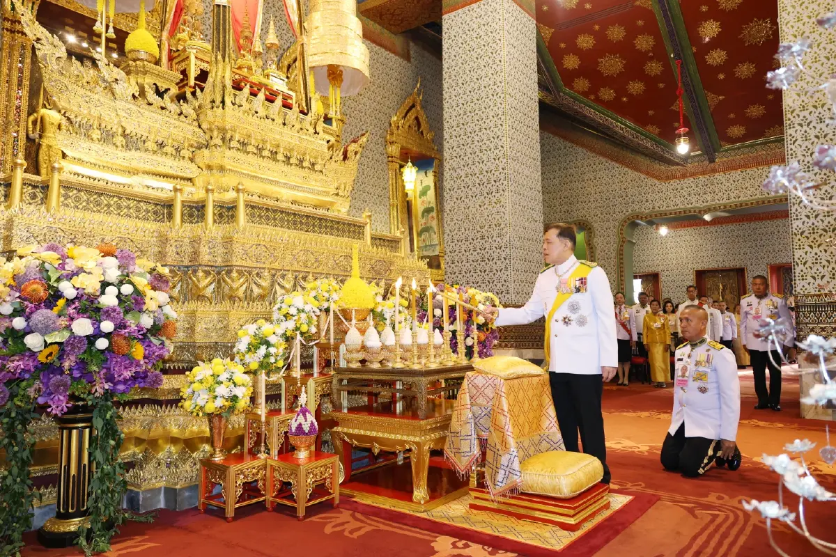 ในหลวง-พระราชินี เสด็จฯ ในการพระราชพิธีฉัตรมงคล พุทธศักราช 2568