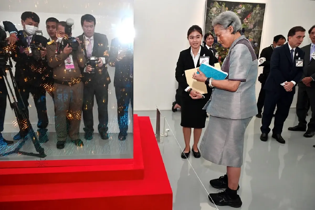 ประกวดศิลปกรรมช้างเผือก #14 ฝูงตะเพียนสาน หลากเรื่องราวในสายน้ำ