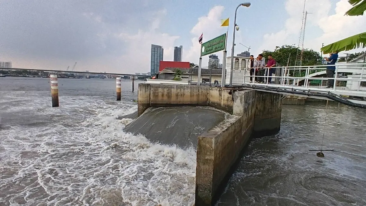 กทม. วางแผนระบายน้ำ ช่วง ‘ฤดูฝน’ รับมือฝนตกหนัก น้ำท่วม 50 เขต