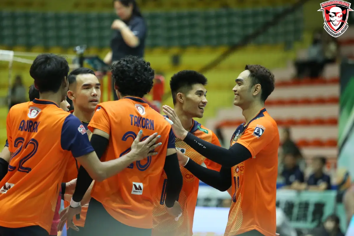 นครราชสีมา คิวมินซีฯ คว้าชัย 3 เซตรวด ซิวแชมป์วิน+สตรีก 2025