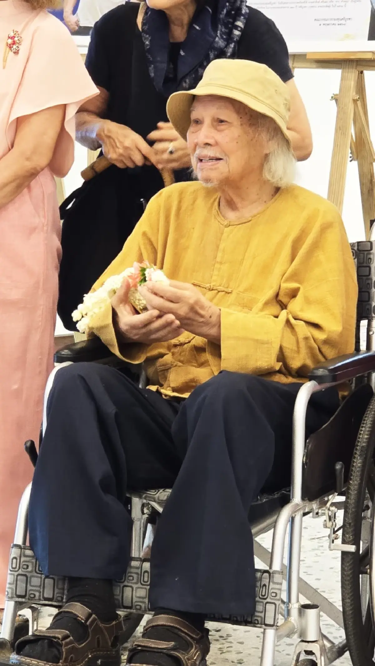 มอบรางวัล 'ศรีบูรพา' ปี 68 แด่ ลาว คำหอม, ธเนศ อาภรณ์สุวรรณ