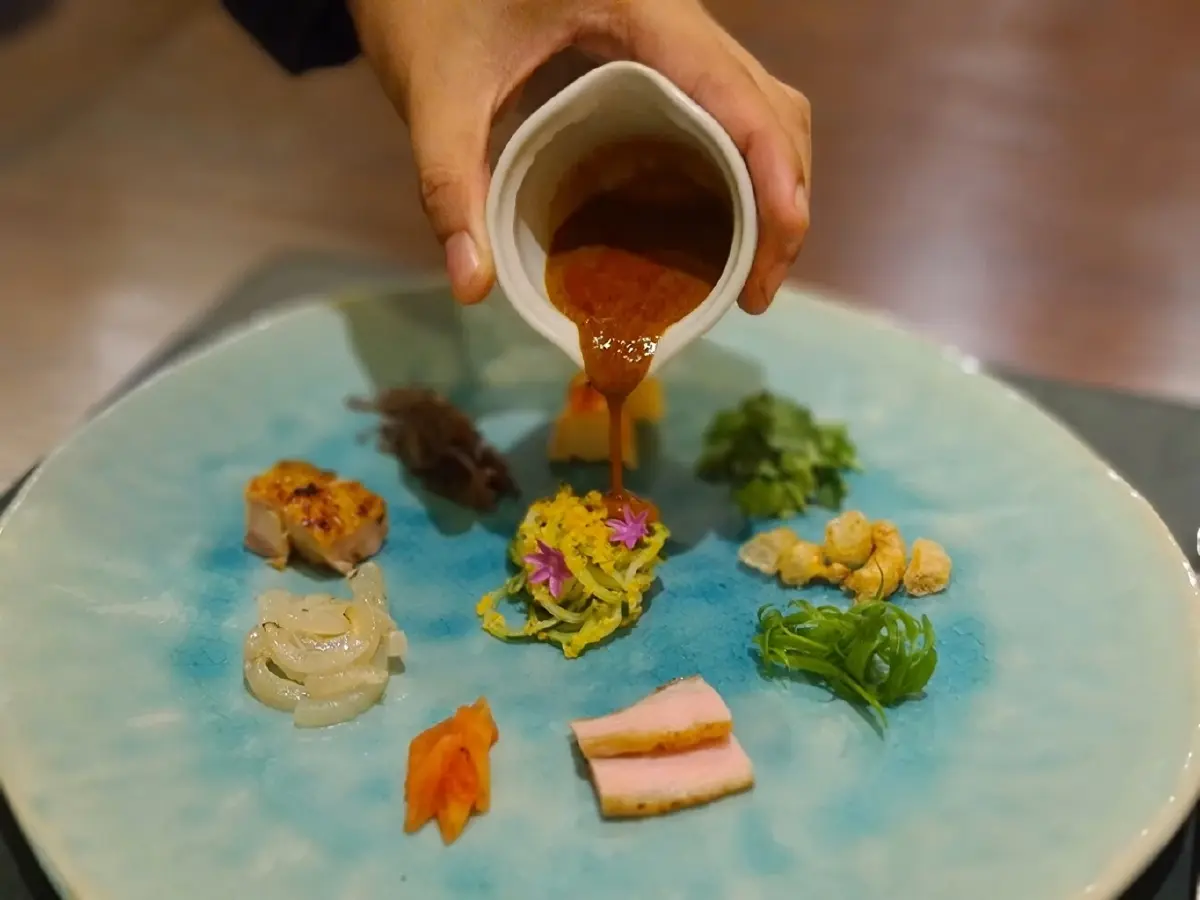 ร้าน 'ไฟน์ไดนิ่ง' เชฟหนุ่ม+เชฟก้อง ทำเชฟเทเบิ้ลเพื่อความอยู่รอด