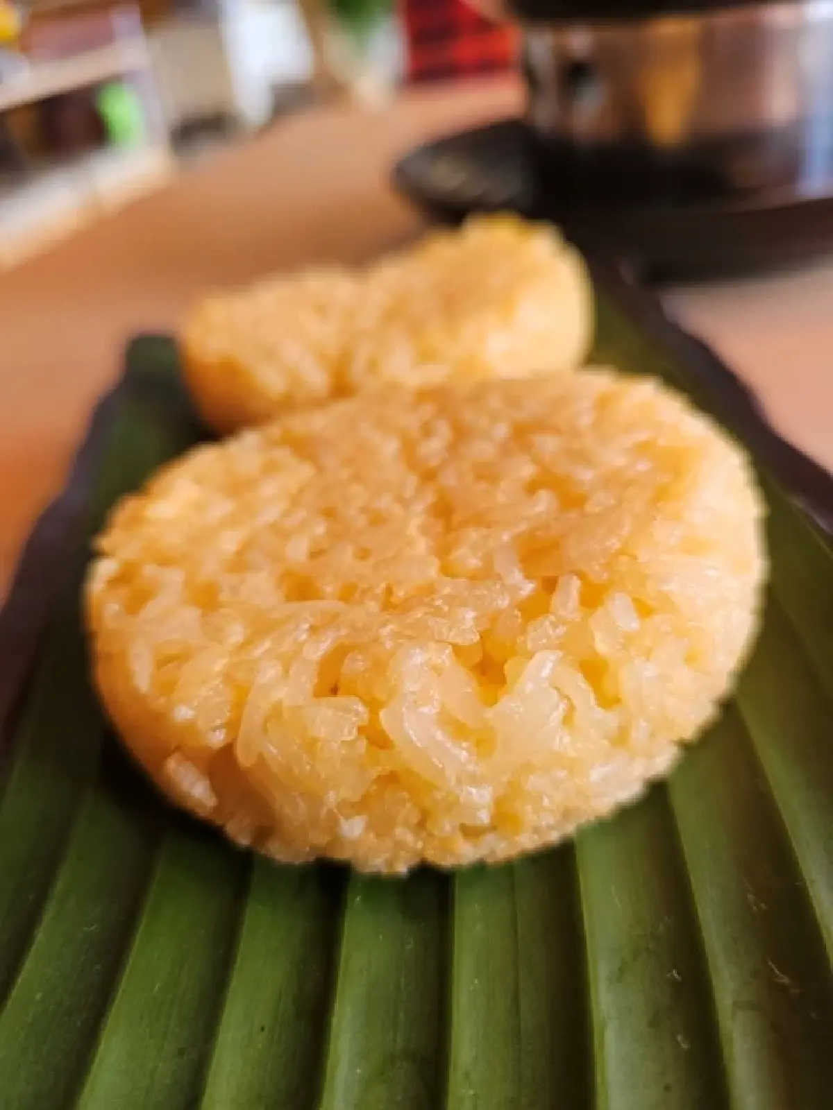 ‘ร้านแสนแสบ’ (Saen Saep) อาหารอีสานรสแซ่บ ‘ปลาดุกย่าง’ อร่อย