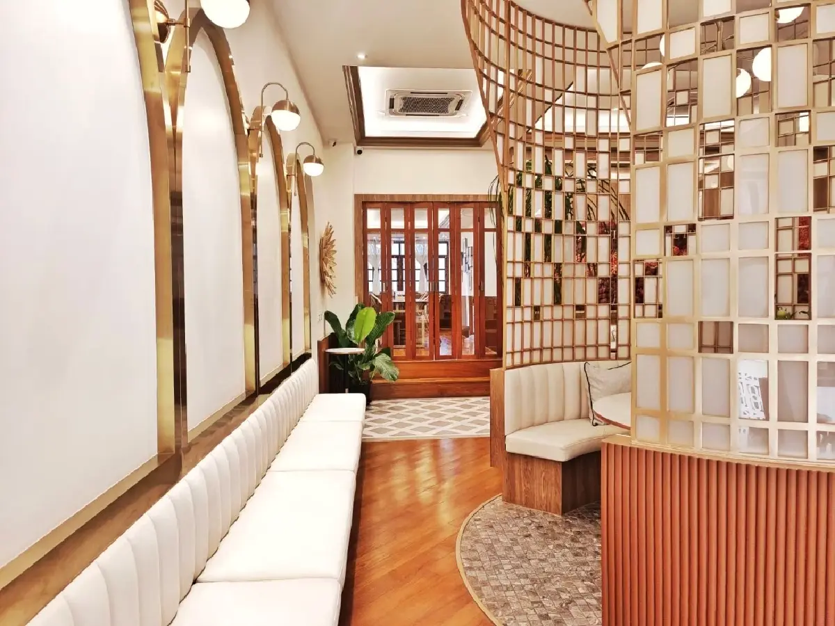 ‘หอมปรุง’ คาเฟ่สมุนไพรเจ้าของเดียวกับยาขมชนิดเม็ดตรา ‘ใบห่อ’