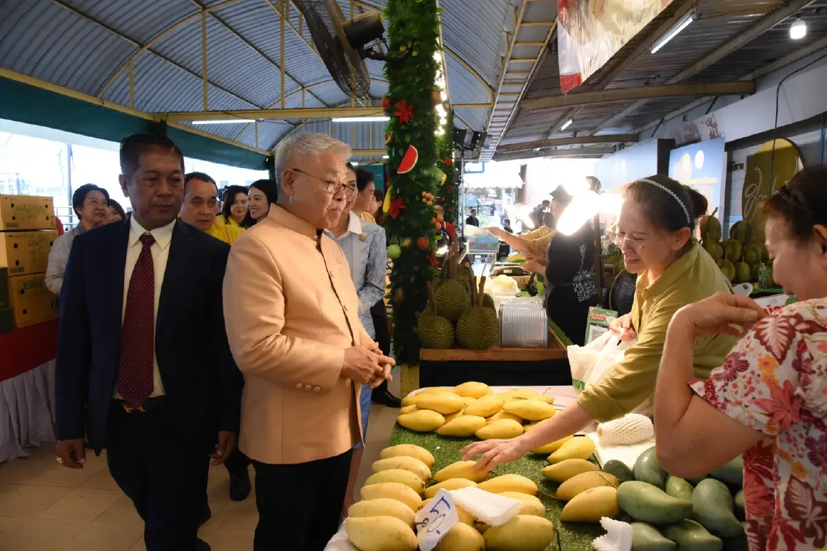 'เกษตร'ลุยยุทธศาสตร์ ผลไม้ปี68  เปิดตลาด คุมมาตรฐาน กระจายทั่วถึง