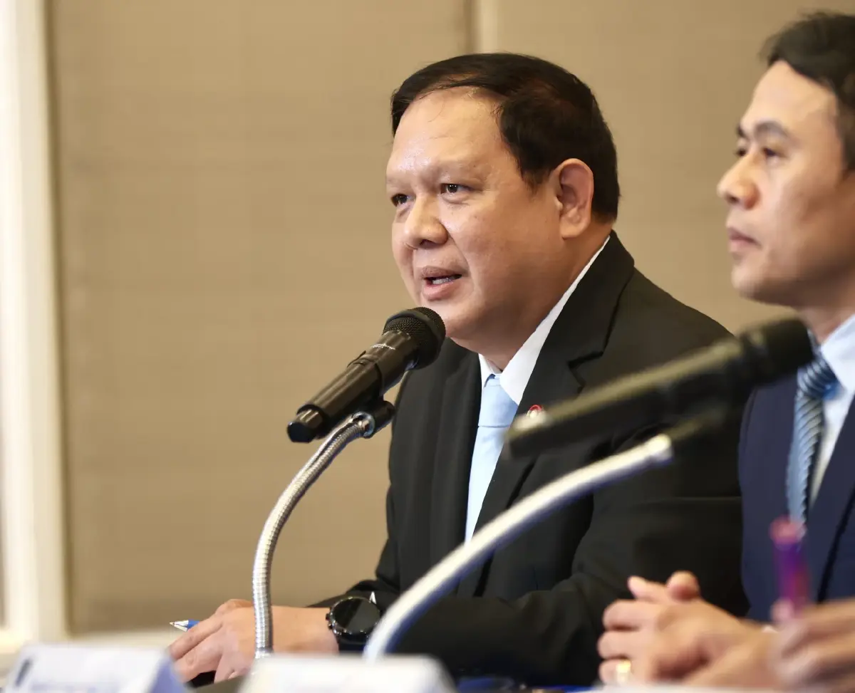 ‘ดีเอสไอ’ ตีกัน ‘กกต.’ ชงคดี \'ฮั้ว\' สอย ‘138 สว.สีน้ำเงิน’