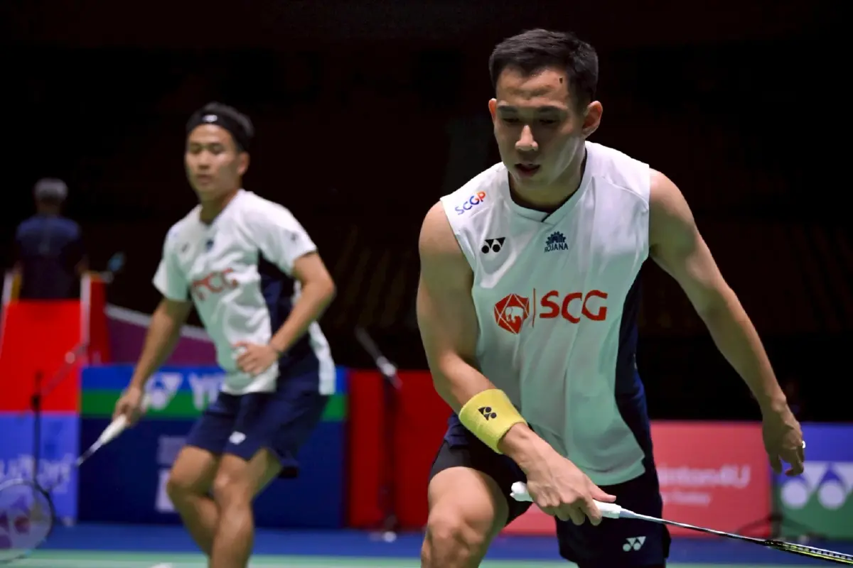 ผลแบดมินตันสด ไทย ชนะ อินโดนีเซีย ชายคู่ 'สกาย - บาส' ไทยแลนด์ โอเพ่น