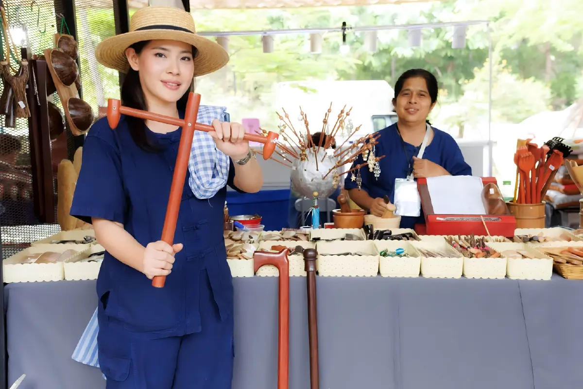 ทฤษฎีแห่งความสุข : สุข ... การเงินการเกษตร โดย ธันย่า - ธันยลักษณ์ พรหมมณี
