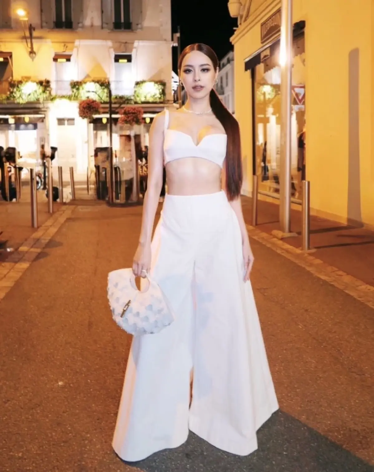 SIRIVANNAVARI เฉิดฉายพรมแดงคานส์ 2025 รวมลุคคนดังระดับโลกสวมใส่