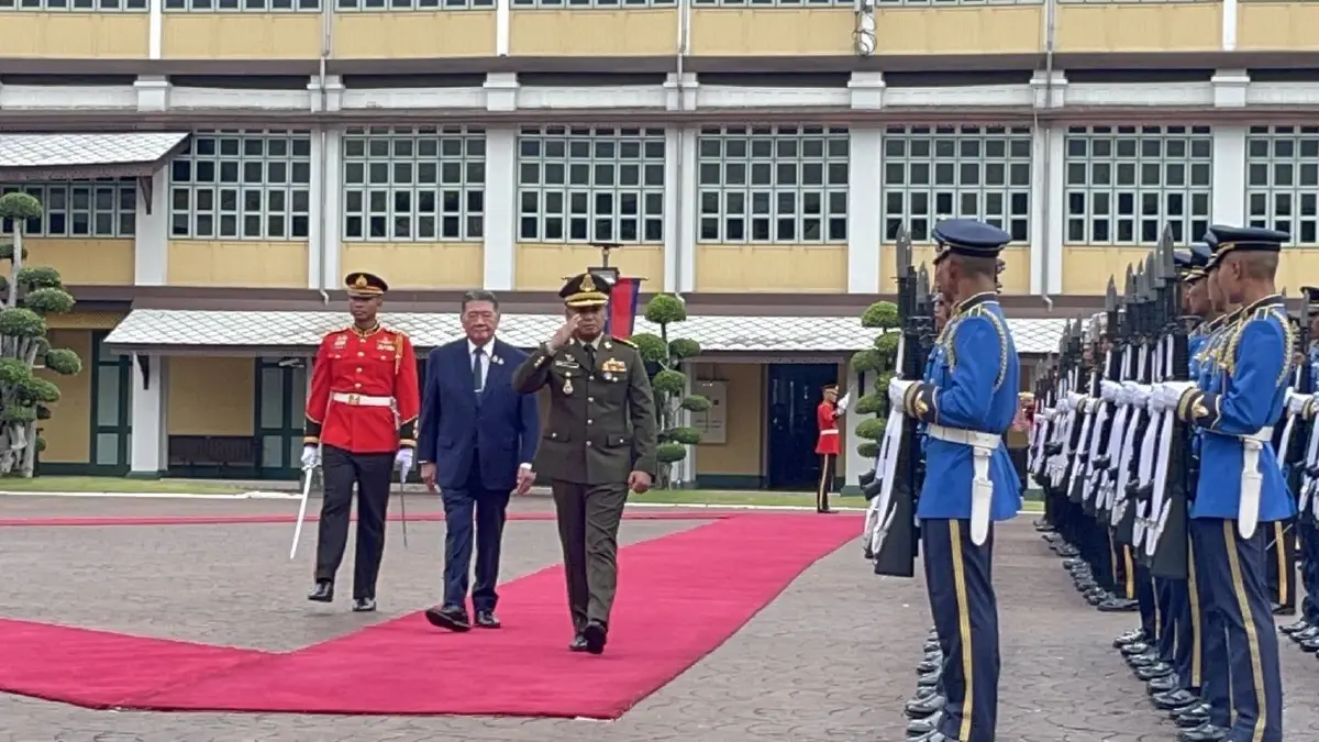 'ภูมิธรรม' ต้อนรับ รมว.กลาโหมกัมพูชา กระชับสัมพันธ์ สางคอลเซ็นเตอร์ 