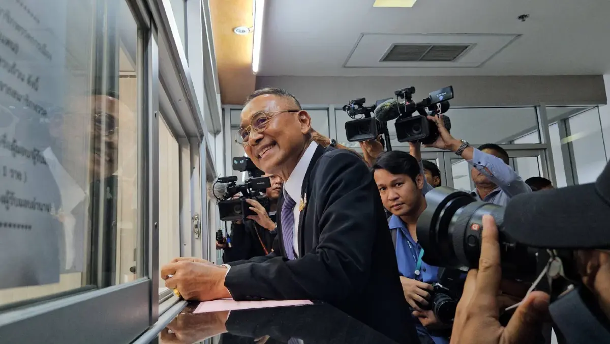 'ฉัตรวรรษ' นำทีม สว.ตัวตึงร้อง กกต.ยุติสอบปมฮั้วที่ร่วมดีเอสไอ